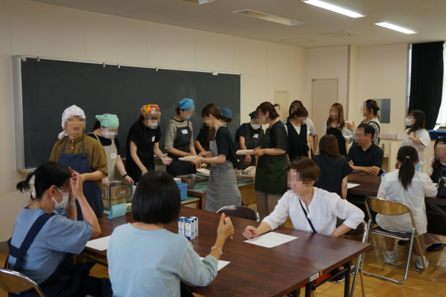 給食試食会_01