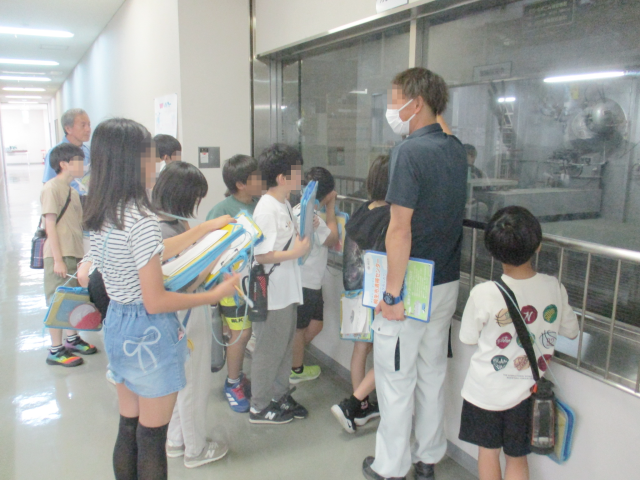 ４年生校外学習_01
