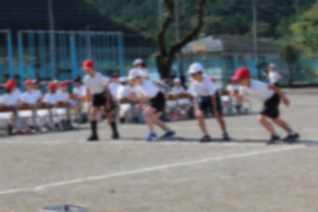 ４年生徒競走の様子