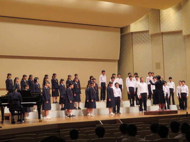 ３年学年合唱